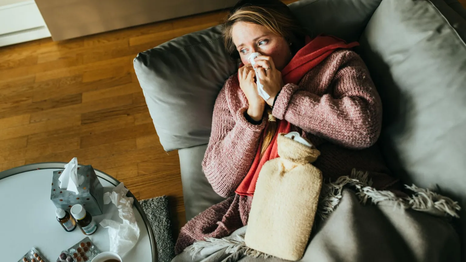 Does colder weather cause colds?