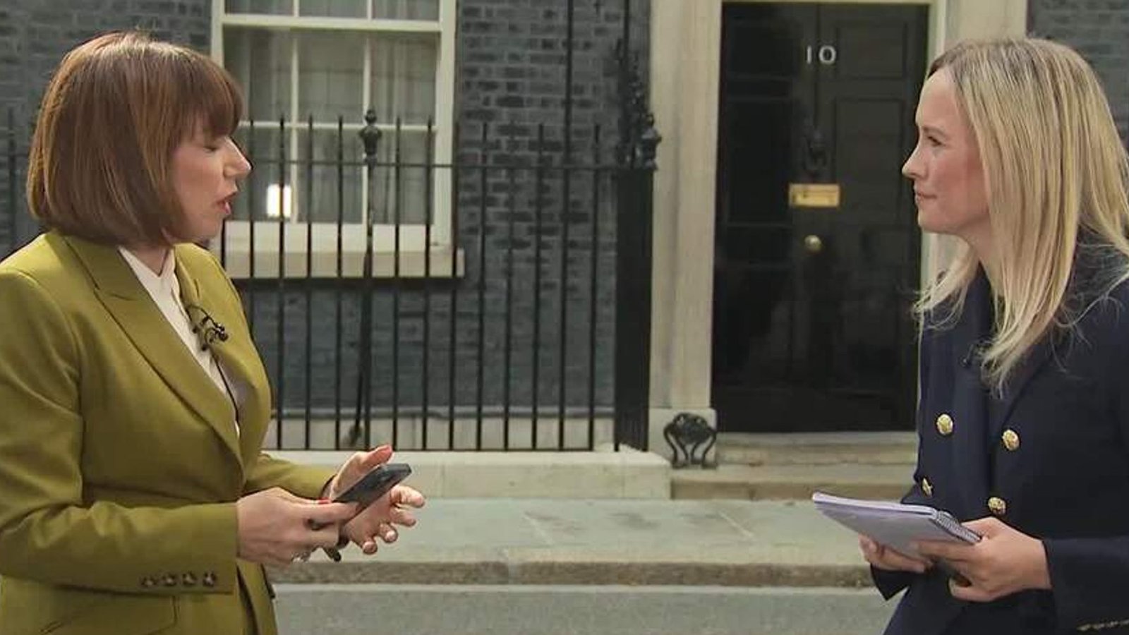 Cambridge Dictionary Names ‘Parasocial’ as 2025 Word of the Year